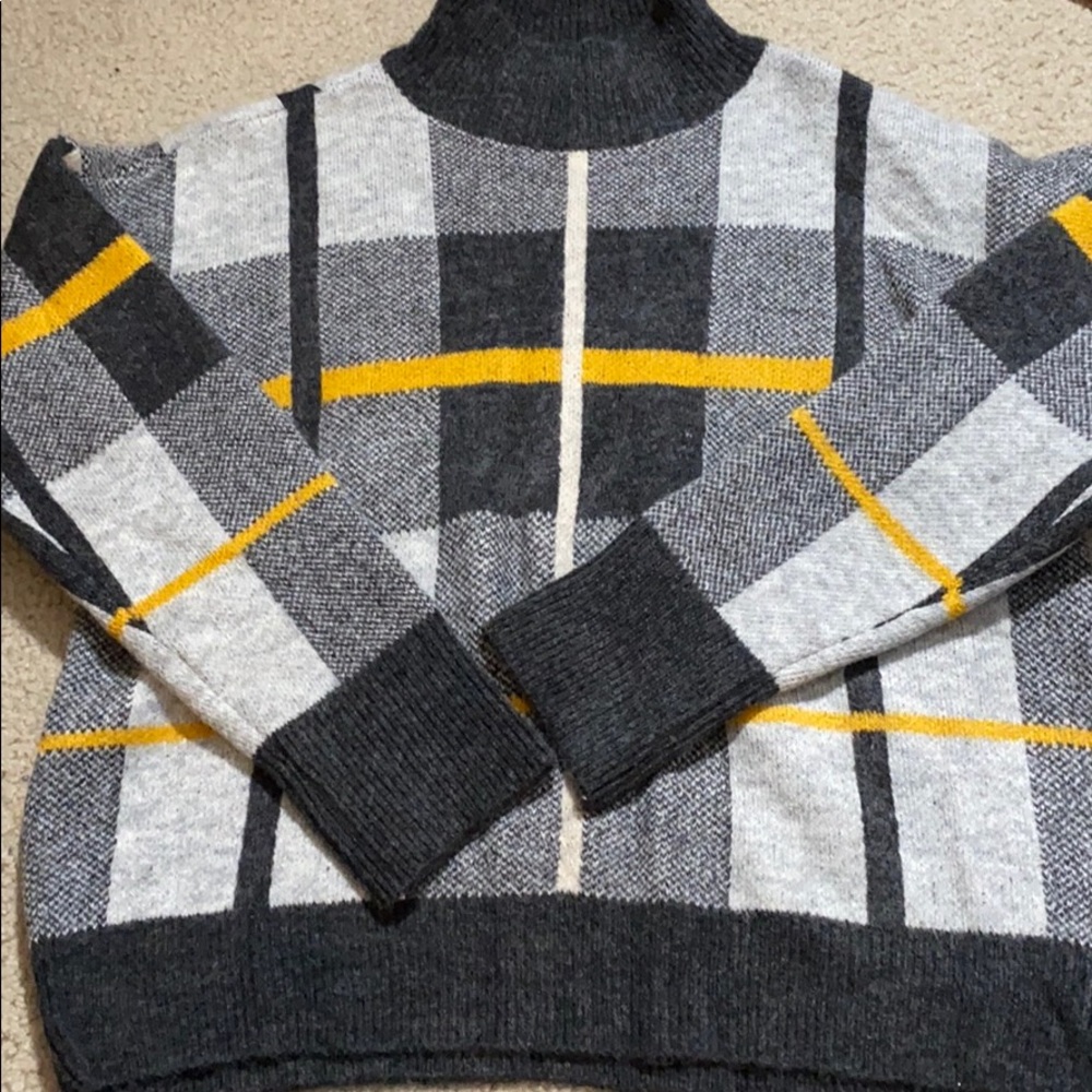 Black, gray, and mustard thick sweater
